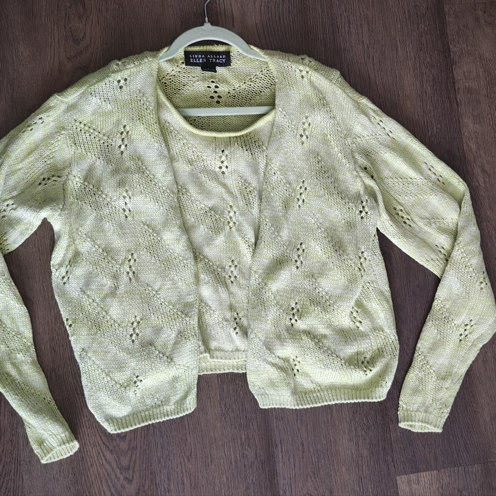 Women's Light Green Sweater Set